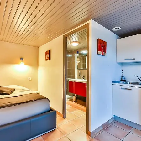 公寓 - Marie Barrault