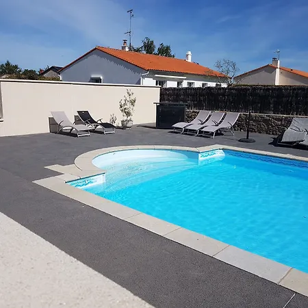 - Marie Barrault Appartement